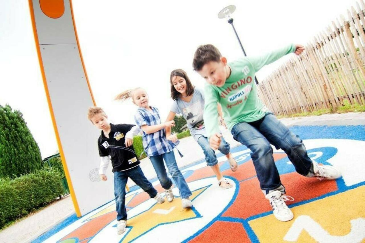 18 Persoons Veluwe Villa 부투이젠 외부 사진