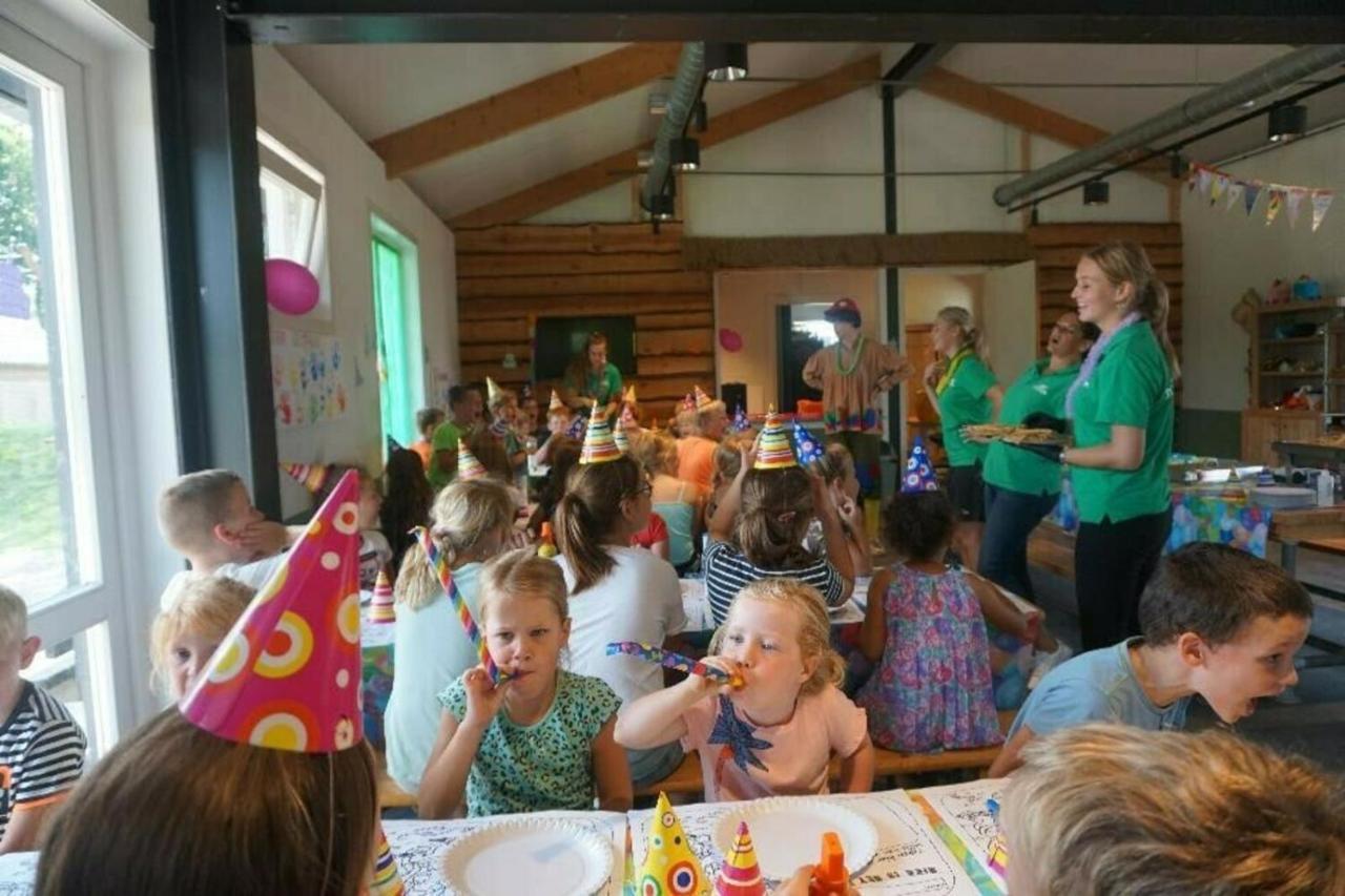 18 Persoons Veluwe Villa 부투이젠 외부 사진